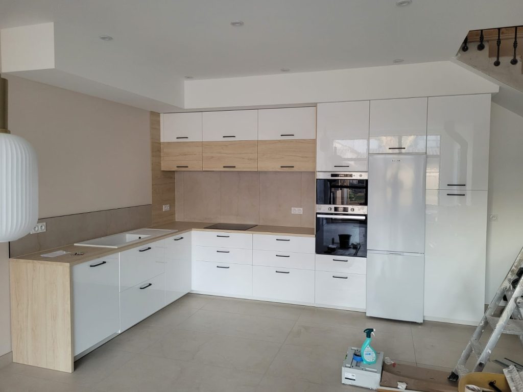 Plaquiste St-Gilles pour pose de cuisine Ikea et réalisation de crédence
